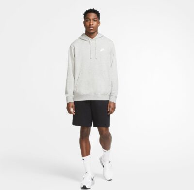 NIKE M NSW CLUB HOODIE PO FT DK GREY HEATHER/MATTE SILVER/W – Bild 3