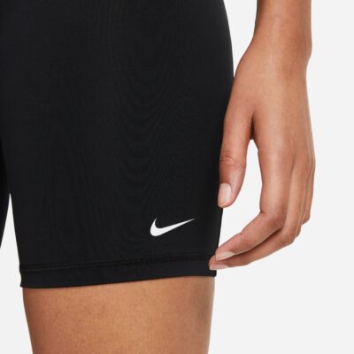 NIKE W NP 365 SHORT 8IN BLACK/WHITE – Bild 6