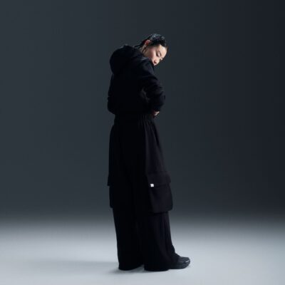 NIKE W NSW PHNX FLC STD PO HOODIE BLACK/SAIL – Bild 3