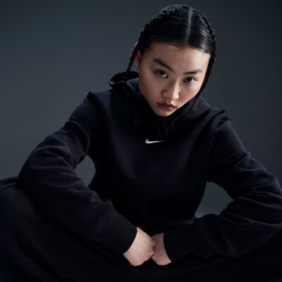 NIKE W NSW PHNX FLC STD PO HOODIE BLACK/SAIL – Bild 6