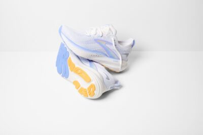 BROOKS Glycerin 22 WHITE/BLUE HERON/APRICOT – Bild 8