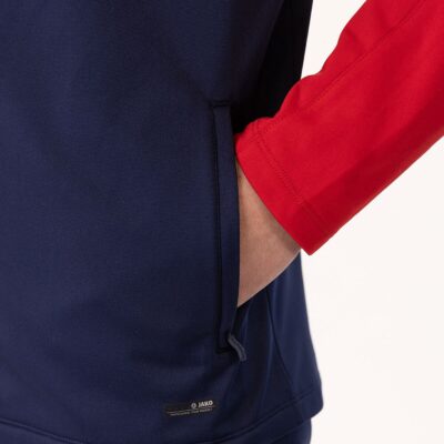 JAKO Polyesterjacke Iconic MARINE/CHILI ROT – Bild 6