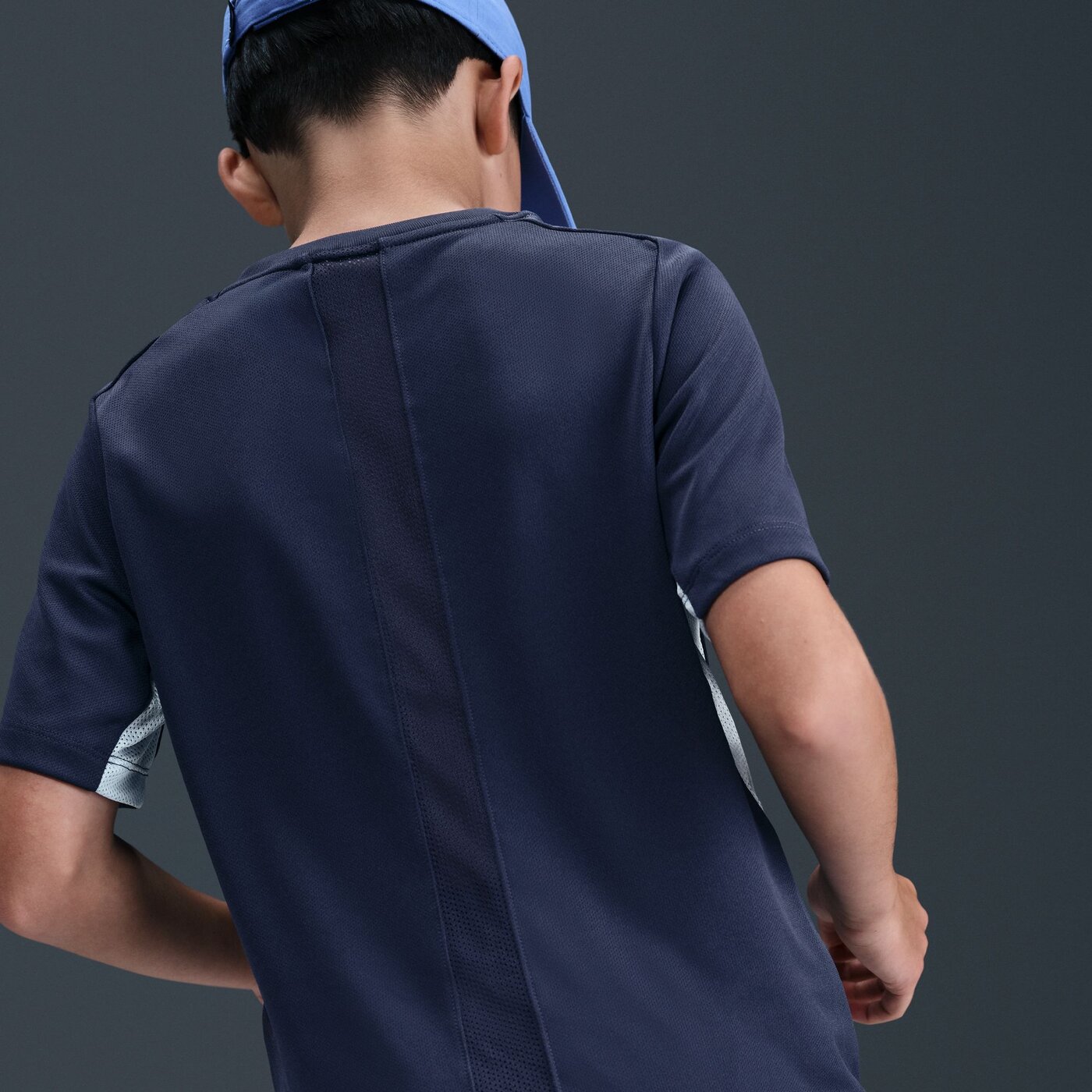 NIKE B NK DF MULTI  SS TOP GX LOVE MIDNIGHT NAVY/CELESTINE BLUE – Bild 6