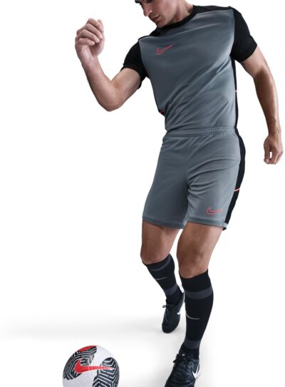 NIKE M NK DF ACD25 SHORT K BR COOL GREY/BLACK/BRIGHT CRIMSON – Bild 5