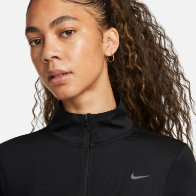 NIKE W NK SWIFT ELMNT DF UV HZ TOP BLACK/REFLECTIVE SILV – Bild 5