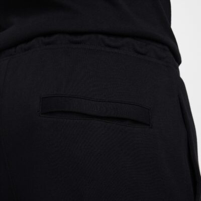 NIKE M NK CLUB FT JOGGER BLACK/BLACK/WHITE – Bild 5